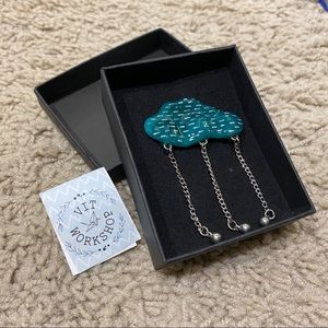 Rainy cloud brooch